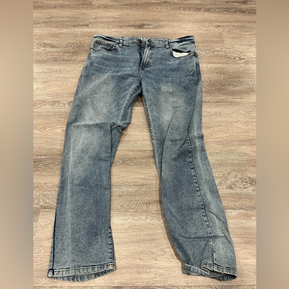 NWOT UH Jeans 38/34 - Picture 1 of 3